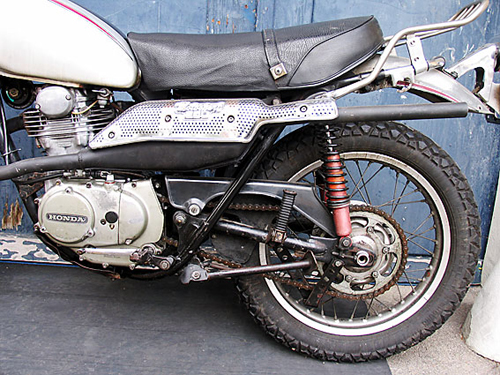121_XL250_hinten_Web